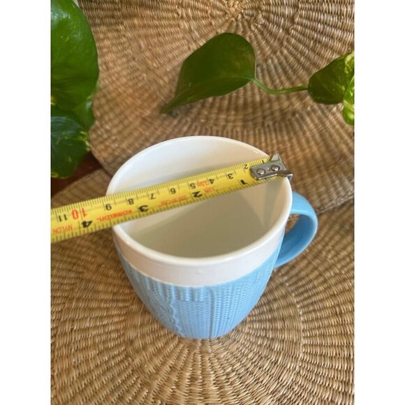 Blue and White sweater design mug - Picture 5 of 8